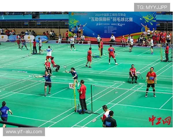 武汉羽毛球队与重庆羽毛球队赛后复盘分析力量对比与战术探讨